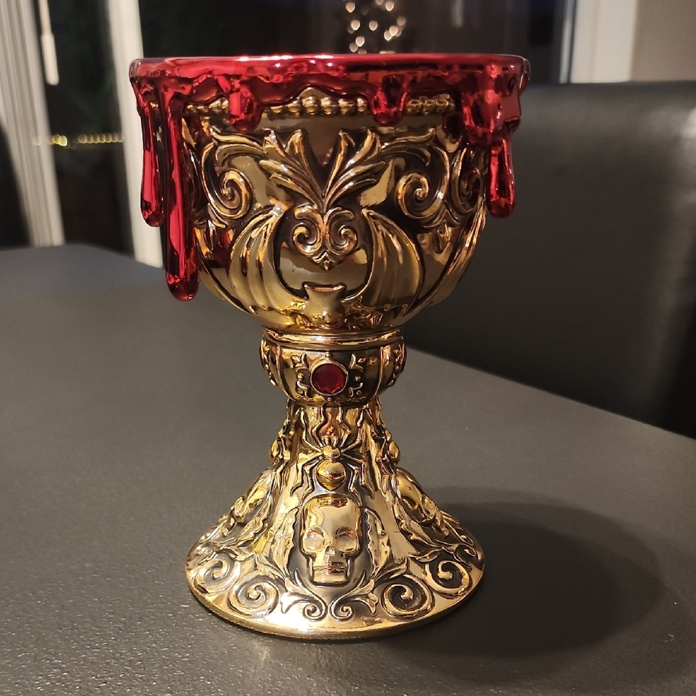 Bath and Body Works Bloody Chalice 3 Wick Candle Holder Pedastal